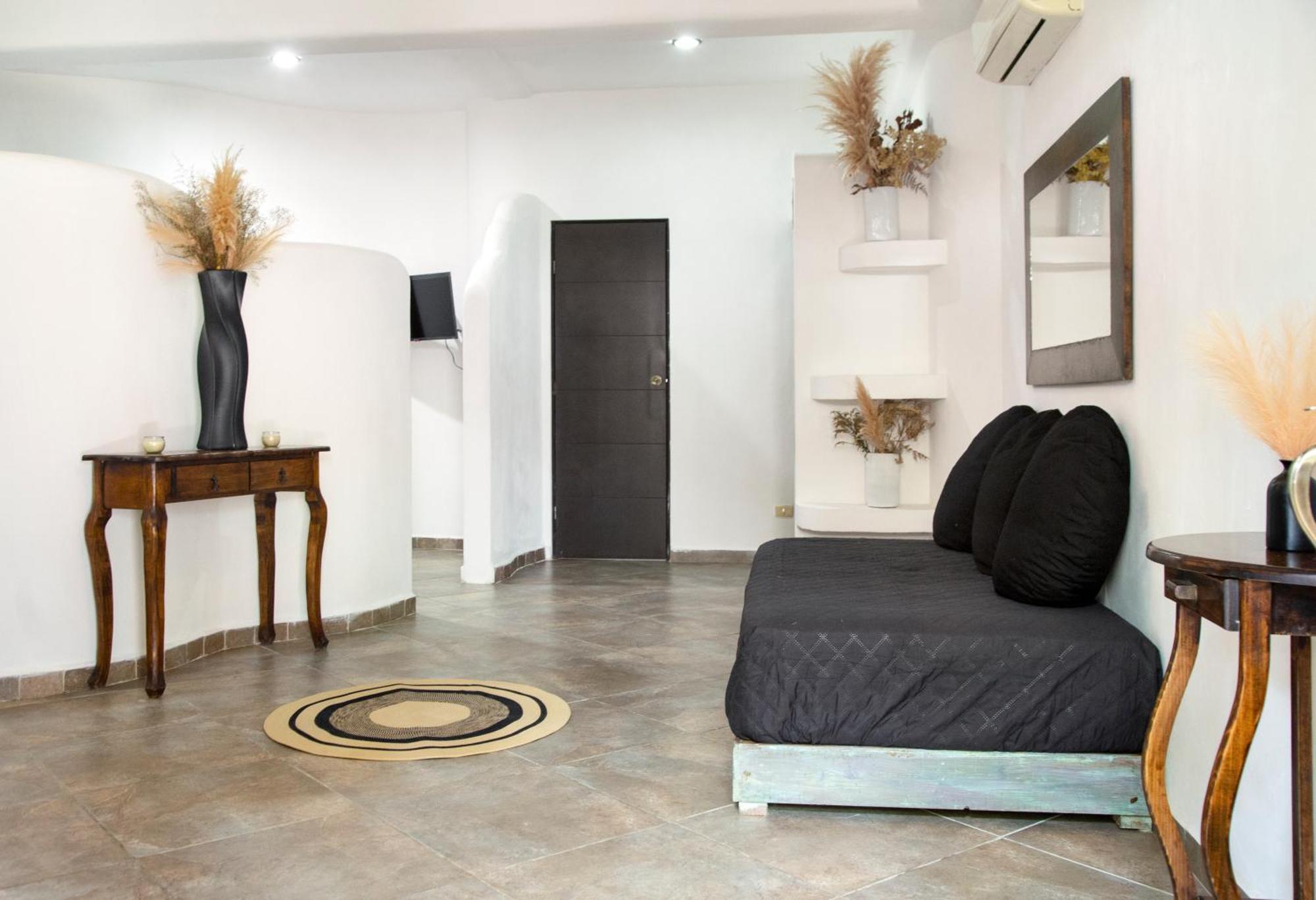 Sonido Del Mar Hotel Boutique & Yoga Loft 툴룸 외부 사진